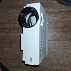 Auking Mini Projector