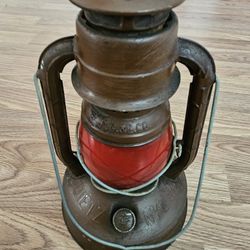 Vintage DIETZ No. 100 NY Red Globe Kerosene Lantern Railroad Signal Lamp USA