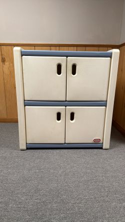 Little Tikes 2 Shelf Bookcase/Storage Cabinet