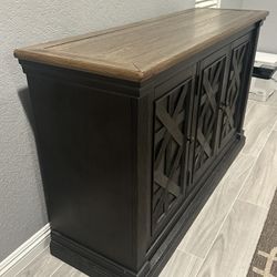 Dining Room Dresser Cabinet 