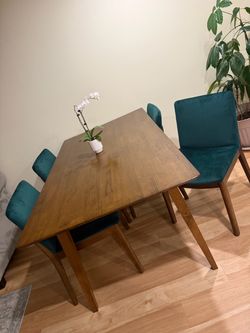 Walnut Wood Dining Table + 4 Emerald Velvet Chairs – Wayfair