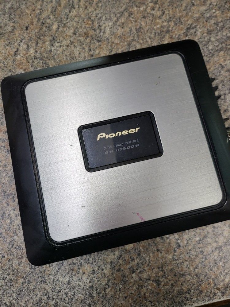 Pioneer GM-D7500M Class D Mono Amplifier 800 watt car amp