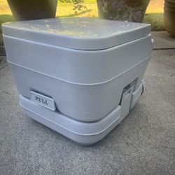 Camping/RV Portable Toilet
