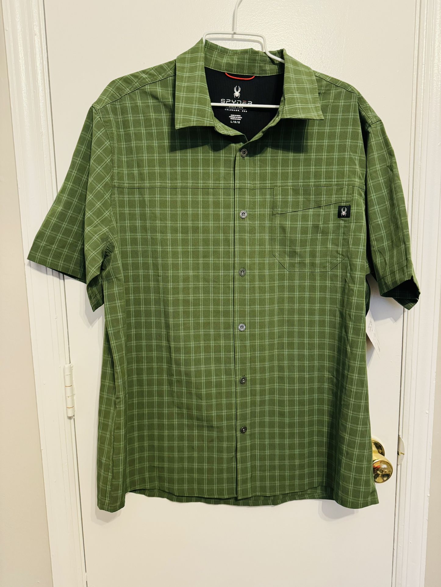 Spyder Green Plaid Button Up Shirt Large