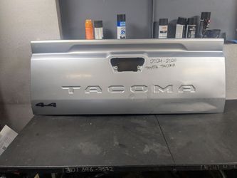 2024-2025-2026 TOYOTA TACOMA LIFTGATE OEM USED #10647