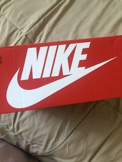 Nike Mens Size 11.5 New In Box