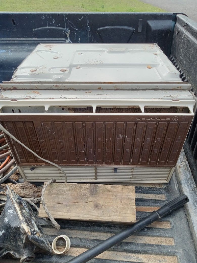 Older 5000 Btu Air Conditioner