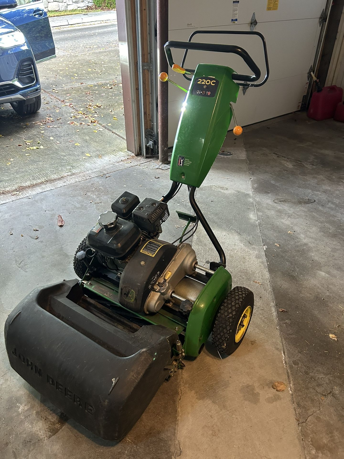 John Deere 220C Reel Mower