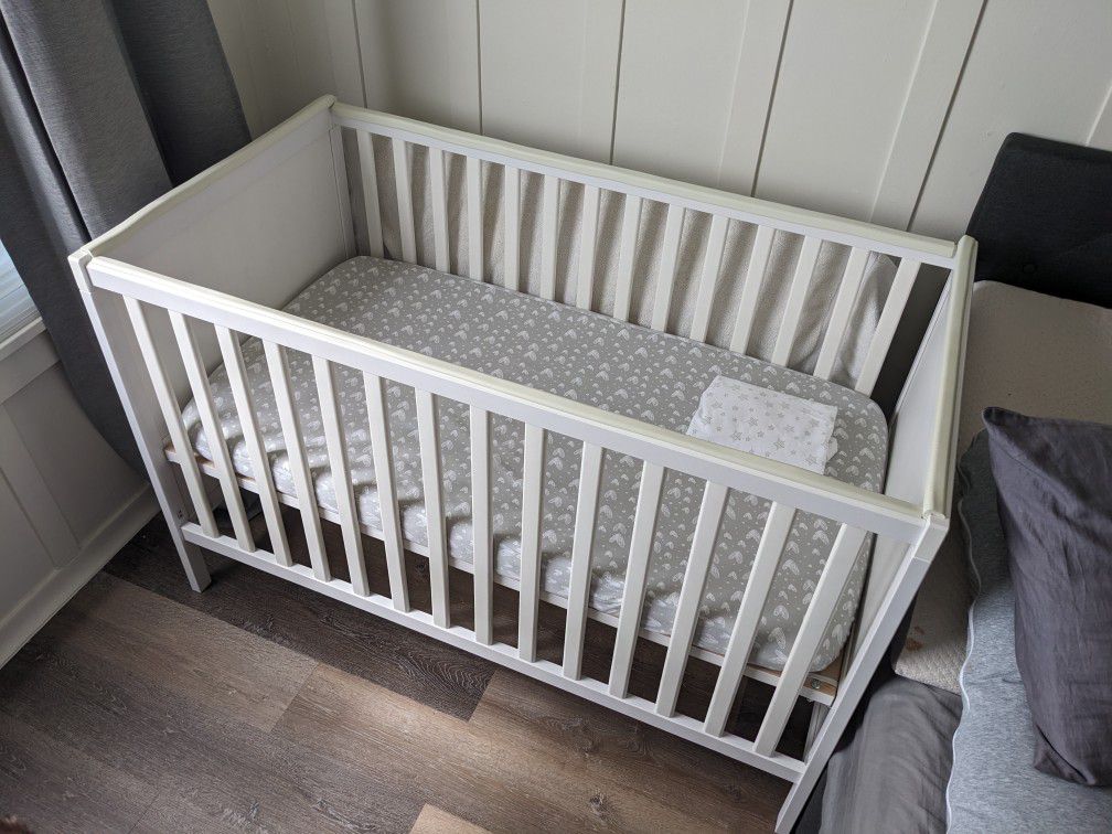 IKEA Baby Crib Sundvik 