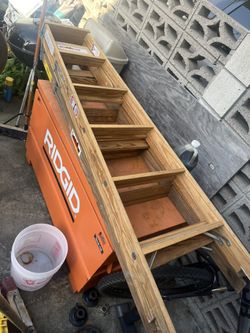 6’ Ladders 