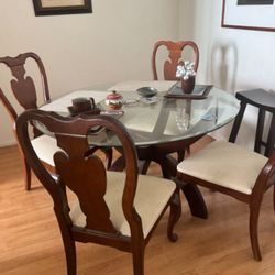 5 Piece Glass Dinning Table 