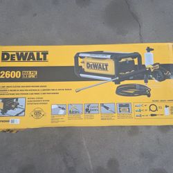 Dewalt 2600 MAX PSI PRESSURE WASHER 