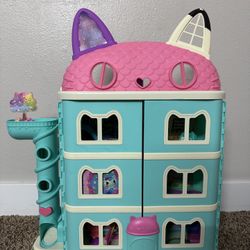 Gabby’e Dollhouse