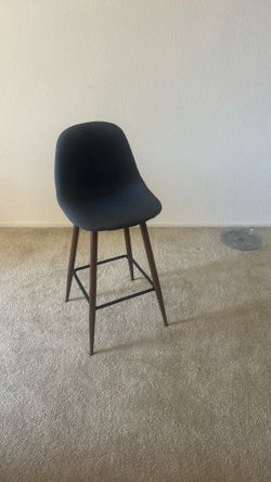 3 bar stools