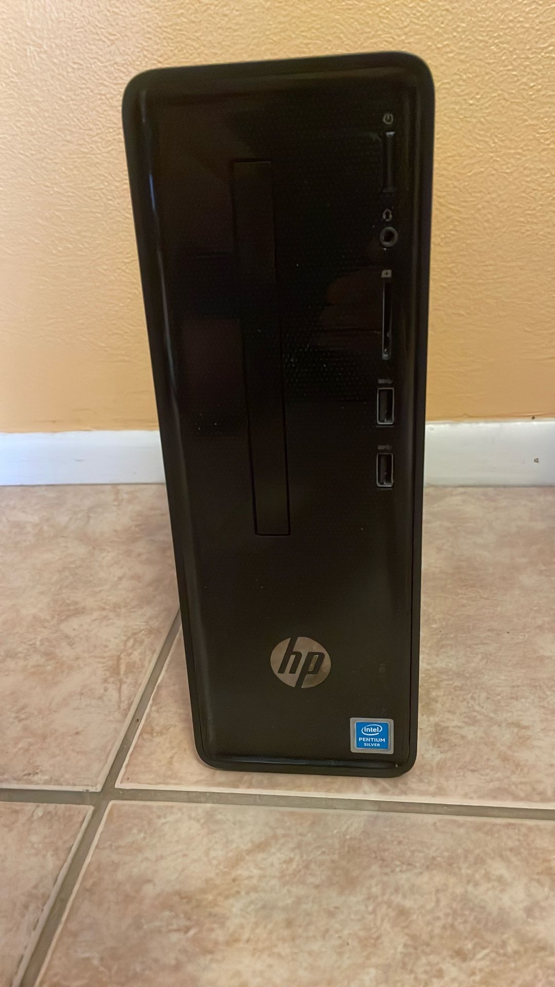 Windows 10 HP Slim Desktop 500 GB