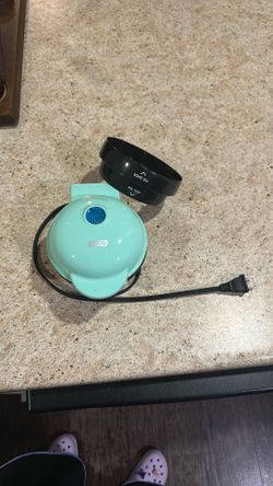 Dash Mini Pie Maker