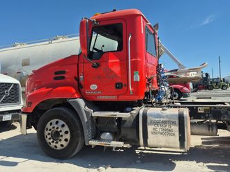 2015 mack