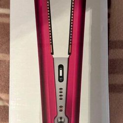 Like New W/ Carrying Case Dyson Hair straightener 