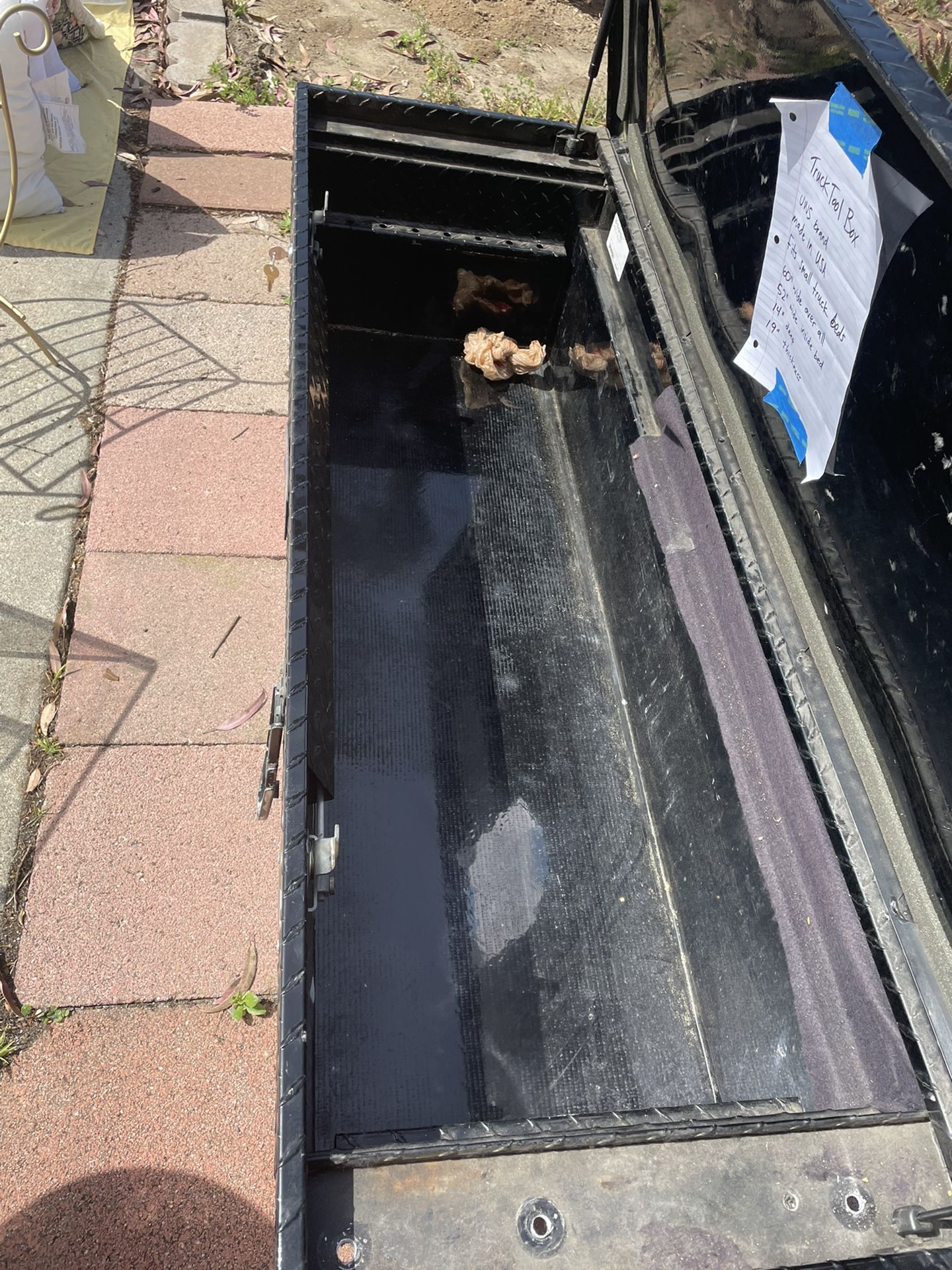 Locking Tool Box For Smaller Truck for Sale in San Diego, CA - OfferUp