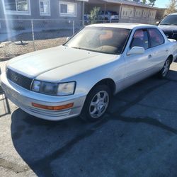 1992 Lexus LS 400