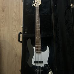 Squier Affinity Jazz Bass V J Type Bass  5-String