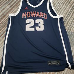 Jordan Howard Bisons University College Basketball Jersey Navy Men's Size L NWT