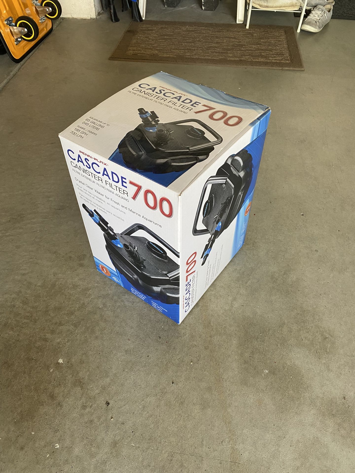 Penn Plax Cascade Canister Aquarium Filter 700