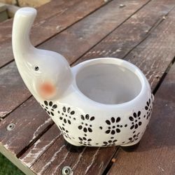 Small Elephant Flower Pot