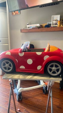 Minnie Mouse car