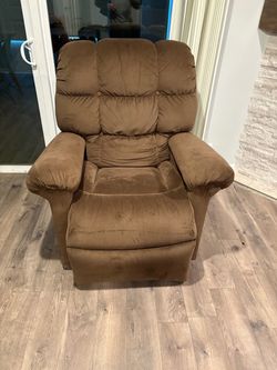 Electric standup assist recliner