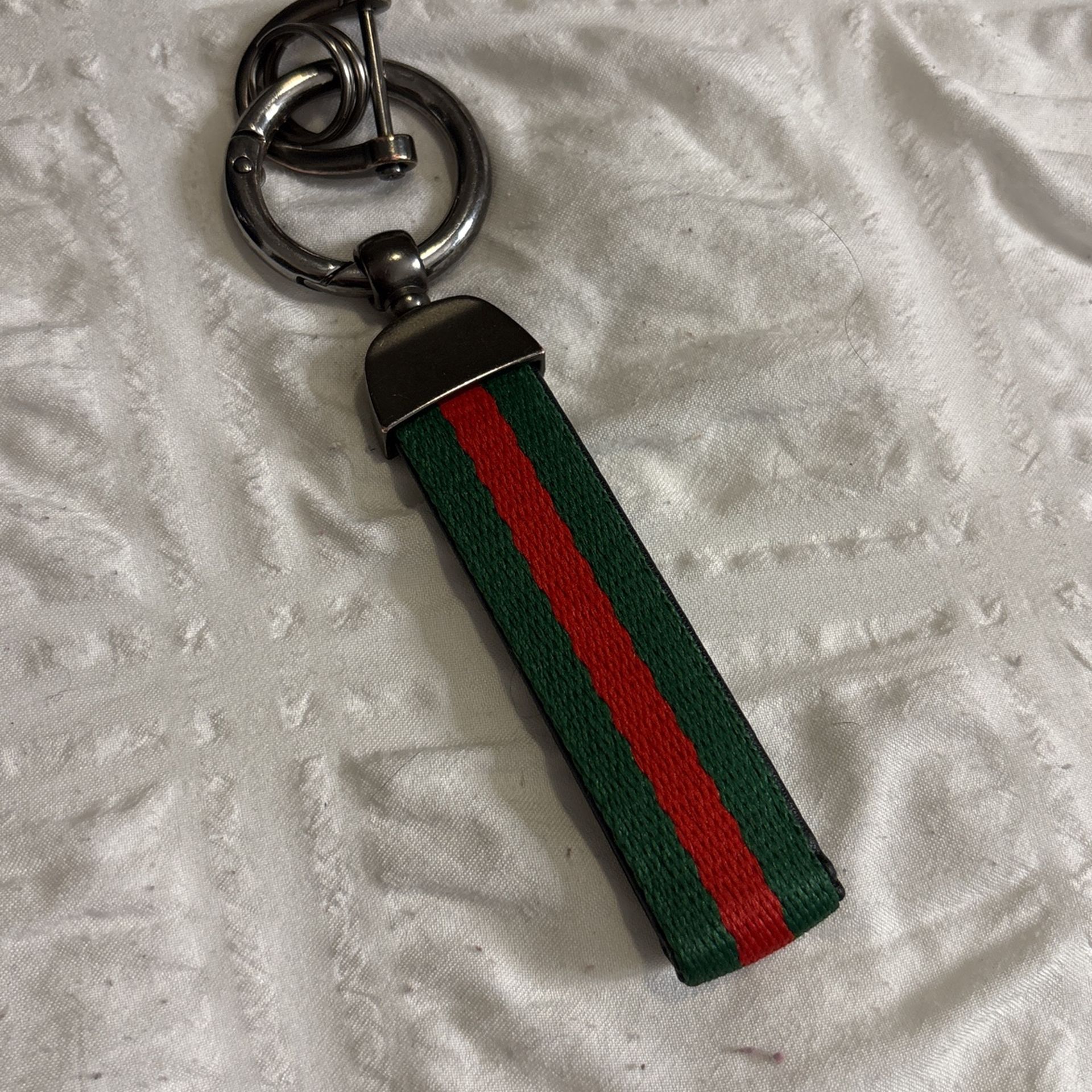GG KEYCHAIN