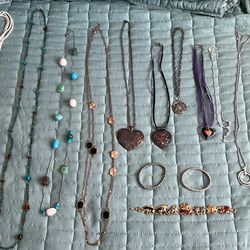 Set Of 14 Pieces Of Jewelry 