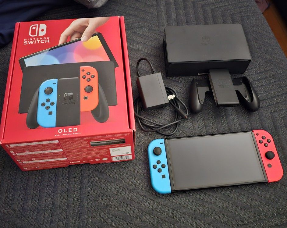 Nintendo Switch OLED – Excellent Condition + Extra Joy-Cons 🎮