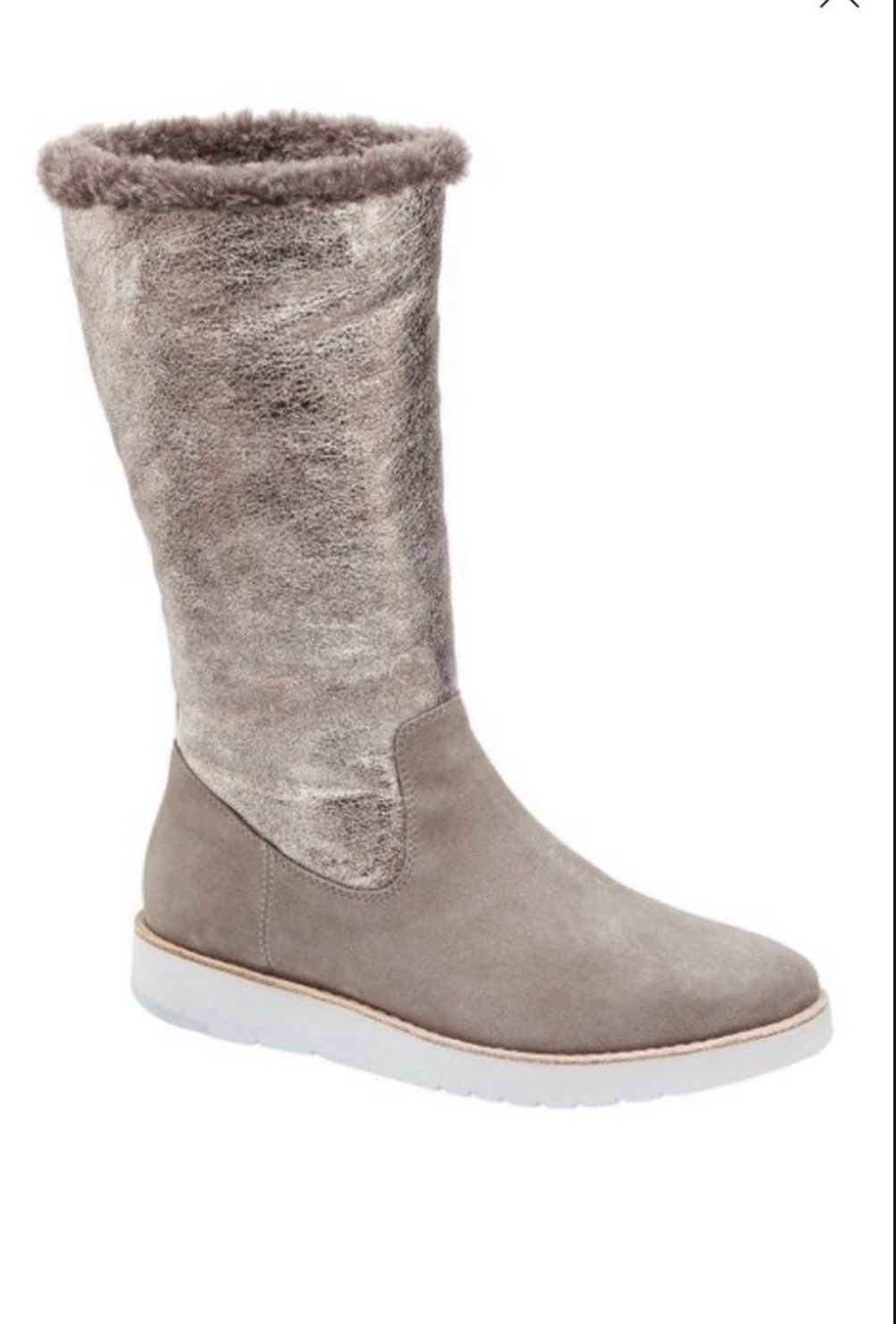 New JOHNSTON & MURPHY. Leather Boot. SIZE 81/2