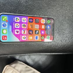 iPhone 11 Plo 