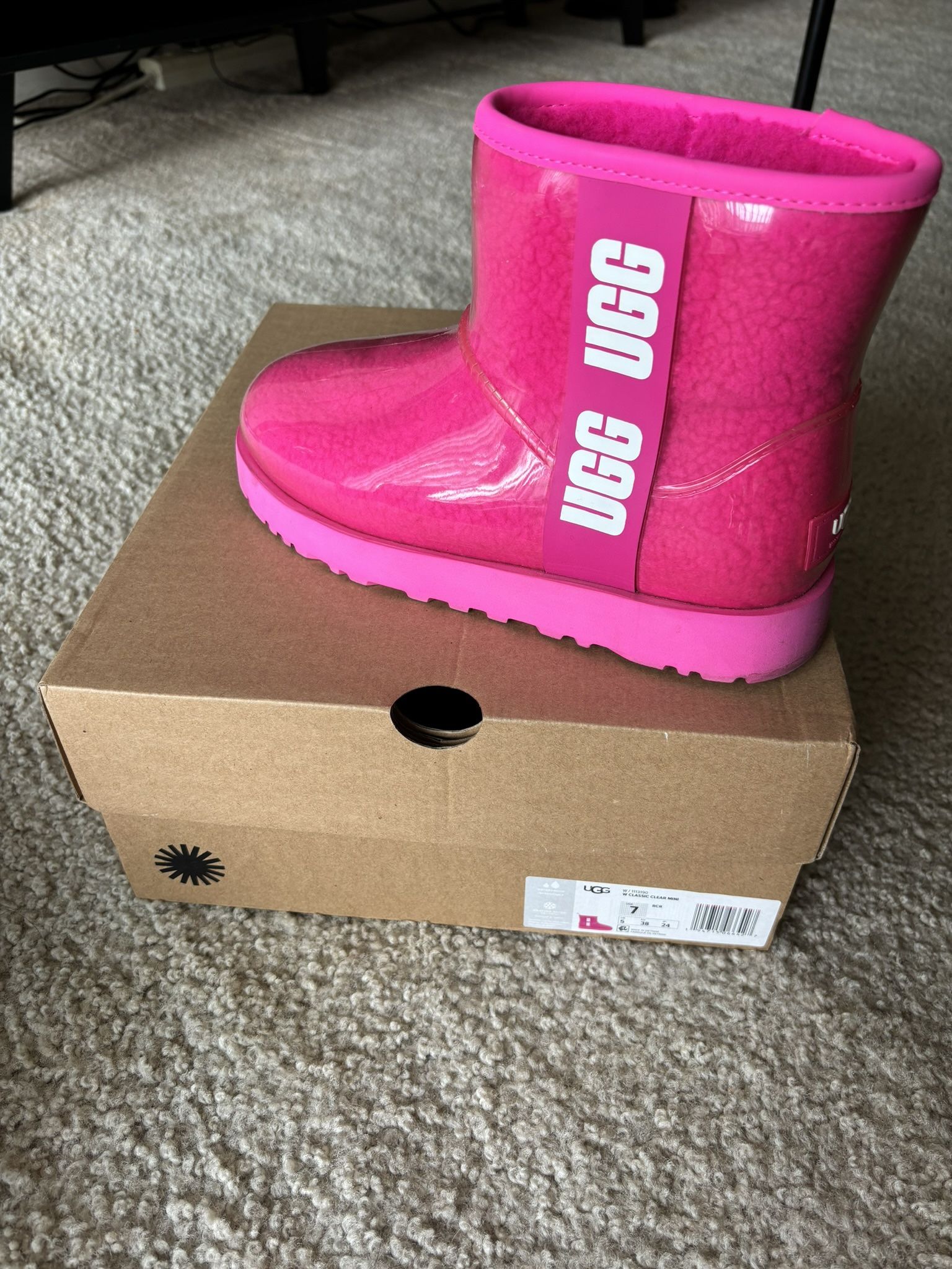 Uggs (size 7)
