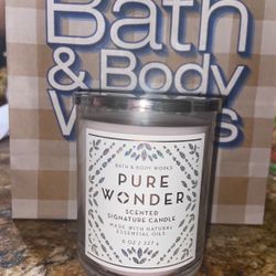 Bath & Body Works Pure Wonder Scented Candle 