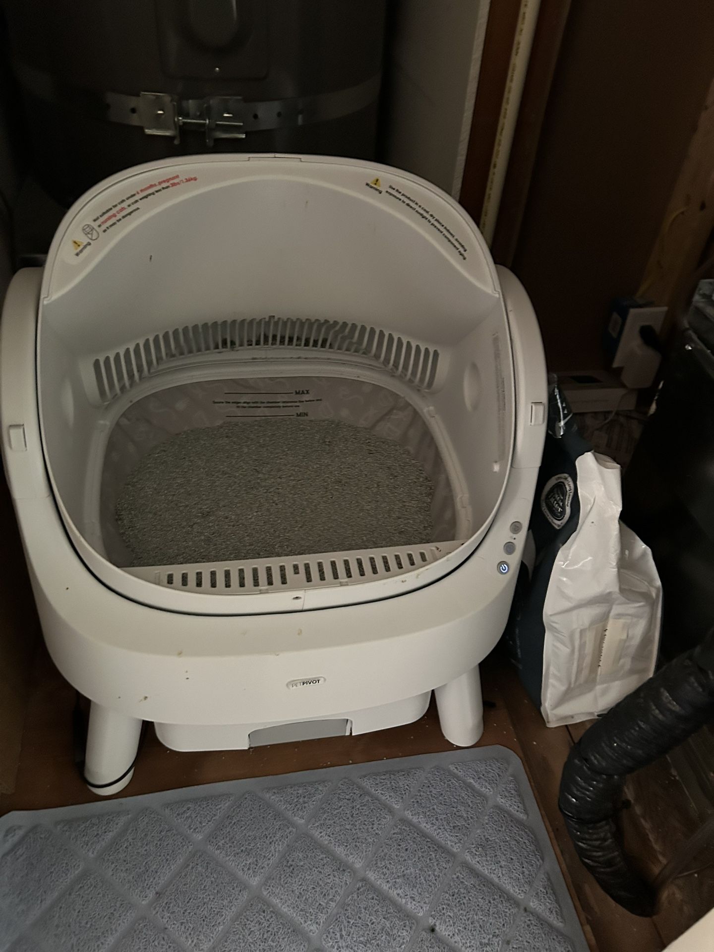 Automatic Litter Box & Cat Tree