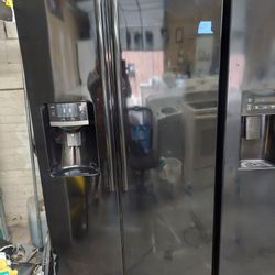 Samsung Fridge 36wide 68h 