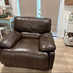 FREE Delivery 🚚 - Lovely Chocolate Brown Electric Leather Recliner