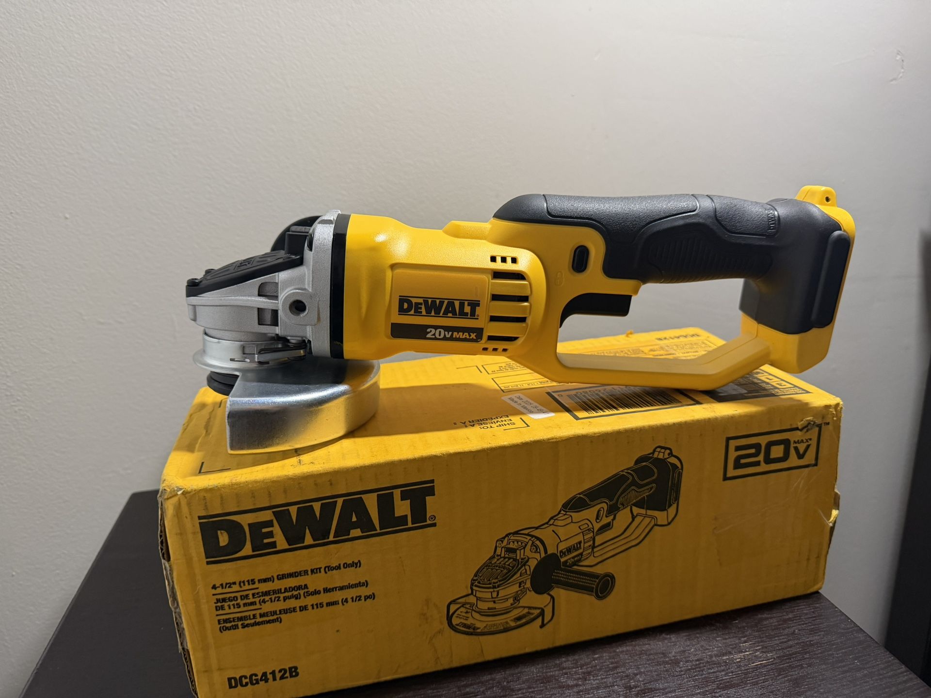 DEWALT 20V 4.5 in. - 5 in. Angle Grinder (Tool Only)