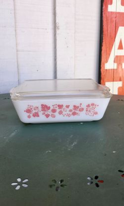 Vintage Pyrex Gooseberry Refrigerator Dish