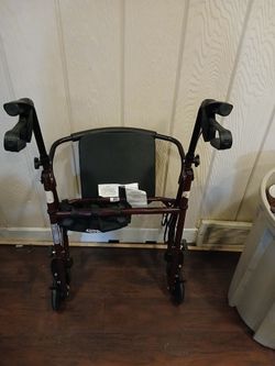 4-Wheel Walker With Seat