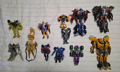 Transformers Figures, (READ THE, DESCRIPTION)