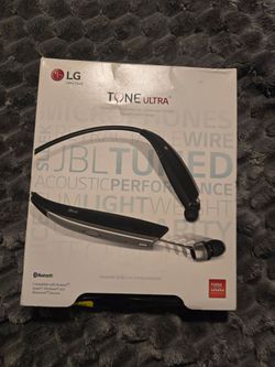 Electronics Bundle – LG Tone Ultra, Netgear Router, Power Banks & More