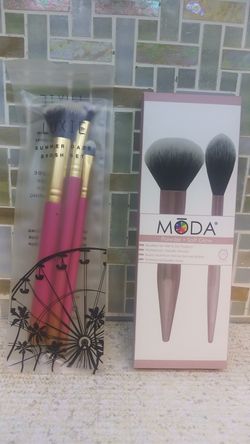 Makeup brushes new