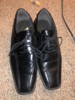 Men’s dress shoes size13