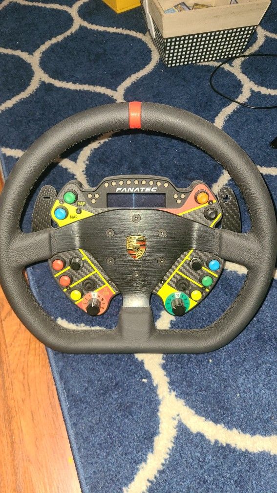 Fanatec Podium Porsche 911 GT3 Steering Wheel