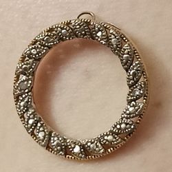 Vintage Gold And Diamond Pendant 18 K
