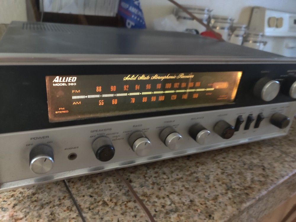 Vintage Allied 380 AM FM Stereo Receiver